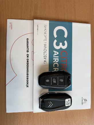 Citroën C3 Aircross 1.2 PureTech Shine. NAVI | CAMERA | VOL OPTIES! picture 22