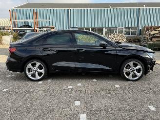 Audi A3 1.5 TFSI 48V Mid Hybride 116 PK picture 2
