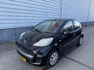 skadebil auto Peugeot 107 1.0-12V Sublime 2010/1
