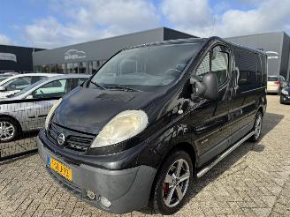 damaged passenger cars Nissan Primastar 2.0 DCi L1H1 Automaat 2011/1