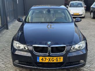 BMW 3-serie 320i High Executive picture 7