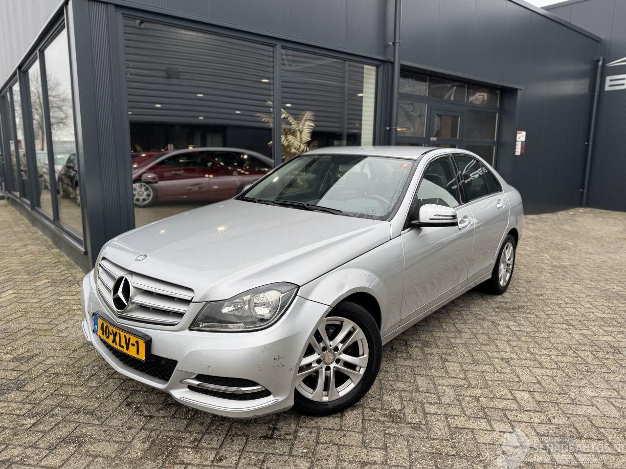 Mercedes C-klasse c180 Avantgarde 109.000 KM NAP!