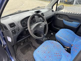 Opel Agila 1.2-16 V Elegance picture 8