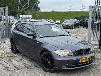 uszkodzony samochody osobowe BMW 1-serie 118 D High Executive 2007/11