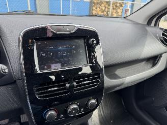 Renault Clio 1.5 DCi Eco Expression picture 9