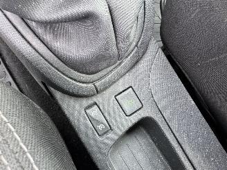 Renault Clio 1.5 DCi Eco Expression picture 11