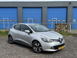 skadebil auto Renault Clio 1.5 DCi Eco Expression 2013/5