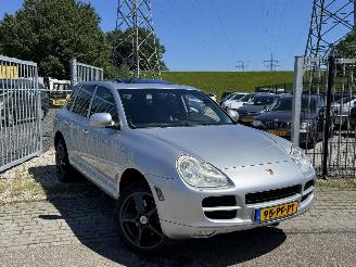 skadebil auto Porsche Cayenne 4.5 S 2003/10