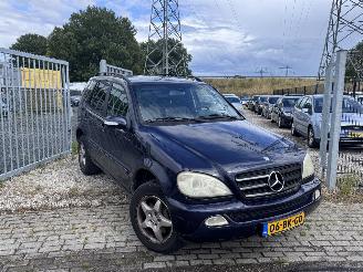 skadebil auto Mercedes M-klasse grijs kenteken! 2003/9
