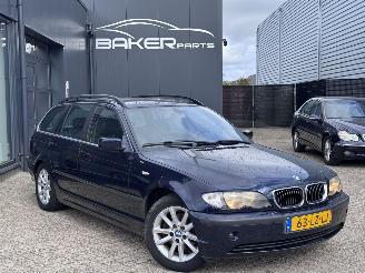 Vaurioauto  passenger cars BMW 3-serie 320i Special Executive 2003/7