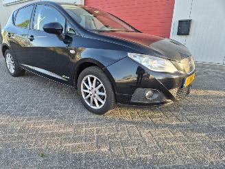 uszkodzony samochody osobowe Seat Ibiza 1.2 TDI 2011/7
