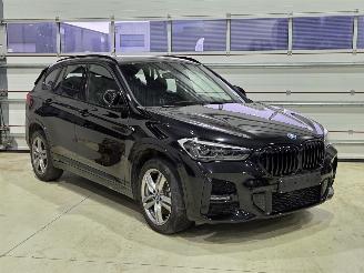Voiture accidenté BMW X1 xDrive25e 2022/1
