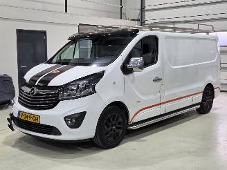 Damaged car Opel Vivaro 1.6 CDTI BITURBO 2017/5