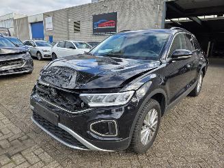 Damaged car Volkswagen T-Roc 1.5 TSI DSG  Virtual Led Acc Aut.Inparkeren Stoelverw. App-Connect Privacy-Glass 110KW/150PK 2025/2