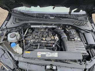 Volkswagen Golf R 310 Performance Akrapovic DSG Pano Virtual Race-Mode Led Camera Sterrenhemel Sfeerverl. Stoelverw. 228KW/310PK picture 8