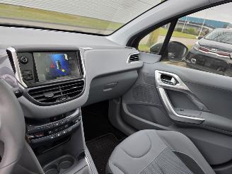Peugeot 208 1.2 Allure Pano Climatronic MultiMedia Led Pdc CruiseControl 60KW / 82PK picture 14