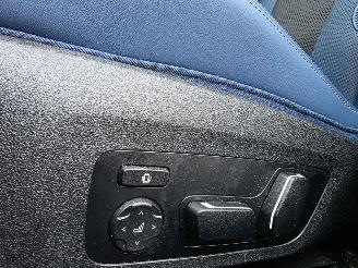 BMW M3 Competition M Carbon Int.+Extr. Head-Up Harman-Kardon Sfeerverl. Memory Surround-View Sport-Uitlaat 390KW / 530PK picture 22