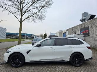 Schadeauto BMW M3 Competition M Carbon Int.+Extr. Head-Up Harman-Kardon Sfeerverl. Memory Surround-View Sport-Uitlaat 390KW/530PK 2024/10