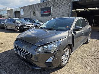 Avarii autoturisme Ford Focus 1.0 EcoBoost Led Acc Camera Led Navi Lane-Assist Stuurverw. Voorruitverw. 74KW/100PK 2020/6
