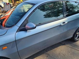 Alfa Romeo 147 147 (937), Hatchback, 2000 / 2010 1.6 Twin Spark 16V picture 5