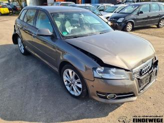Vrakbiler auto Audi A3 A3 Sportback (8PA), Hatchback 5-drs, 2004 / 2013 1.6 TDI 16V 2011/12