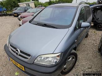 Coche siniestrado Opel Zafira Zafira (F75), MPV, 1998 / 2005 2.0 DI 16V 2004/11