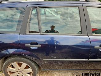 Ford Mondeo Mondeo III Wagon, Combi, 2000 / 2007 1.8 16V picture 14
