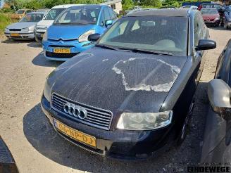 skadebil auto Audi A4 A4 Avant (B6), Combi, 2001 / 2005 2.0 20V 2004/1