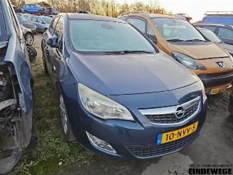 Opel Astra Astra J (PC6/PD6/PE6/PF6), Hatchback 5-drs, 2009 / 2015 1.4 Turbo 16V picture 1