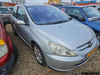 Peugeot 307 307 (3A/C/D), Hatchback, 2000 / 2009 2.0 16V picture 2