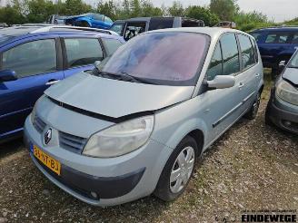 Vrakbiler auto Renault Mégane Scénic Scenic II (JM), MPV, 2003 / 2009 2.0 16V 2004/2