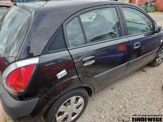 Kia Rio Rio II (DE), Hatchback, 2005 / 2011 1.4 16V picture 3