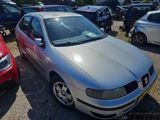 Seat Leon Leon (1M1), Hatchback 5-drs, 1999 / 2006 1.8 20V picture 3