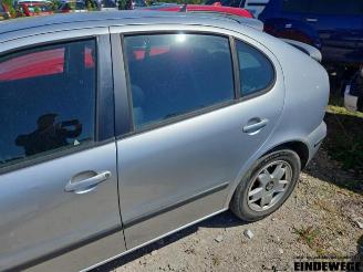 Seat Leon Leon (1M1), Hatchback 5-drs, 1999 / 2006 1.8 20V picture 10