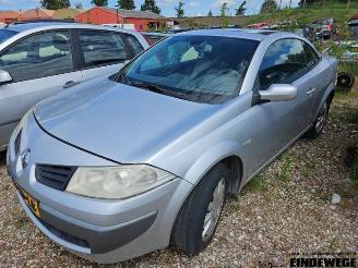 Vrakbiler auto Renault Mégane Megane II CC (EM), Cabrio, 2003 / 2010 2.0 16V 2006/5