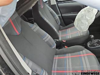 Peugeot 108 108, Hatchback, 2014 1.0 12V picture 7