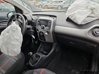 Peugeot 108 108, Hatchback, 2014 1.0 12V picture 8