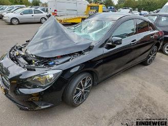 Vrakbiler auto Mercedes Cla-klasse CLA (117.3), Sedan, 2013 / 2019 1.6 CLA-180 16V 2016/8