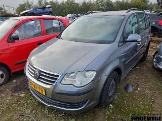 Coche siniestrado Volkswagen Touran Touran (1T1/T2), MPV, 2003 / 2010 1.4 16V TSI 140 2007/5