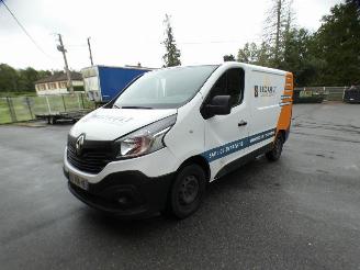 skadebil bedrijf Renault Trafic TRAFIC 3 COURT PHASE 1 - 1.6 DCI - 16V TURBO 2018/5