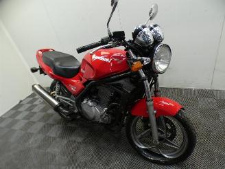 Vaurioauto  motor cycles Kawasaki ER - 5  1999/9