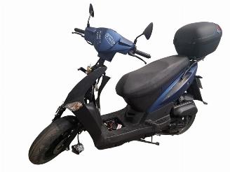 Uttjänta bilar auto Kymco Mondeo AGILITY 2023/1