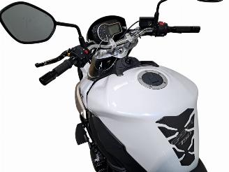 Suzuki GS 750 R picture 19