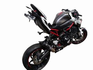 Kawasaki Z 900  picture 7