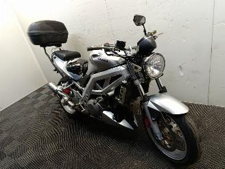 skadebil motor Suzuki SV 1000 N 2005/4