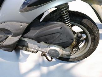 Piaggio  BEVERLY picture 5