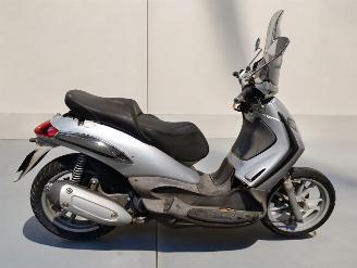 Piaggio  BEVERLY picture 1