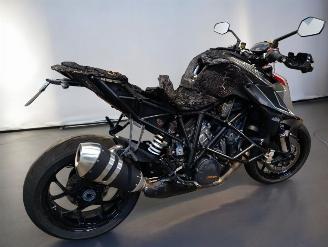 KTM 1290 Super Duke R  picture 5