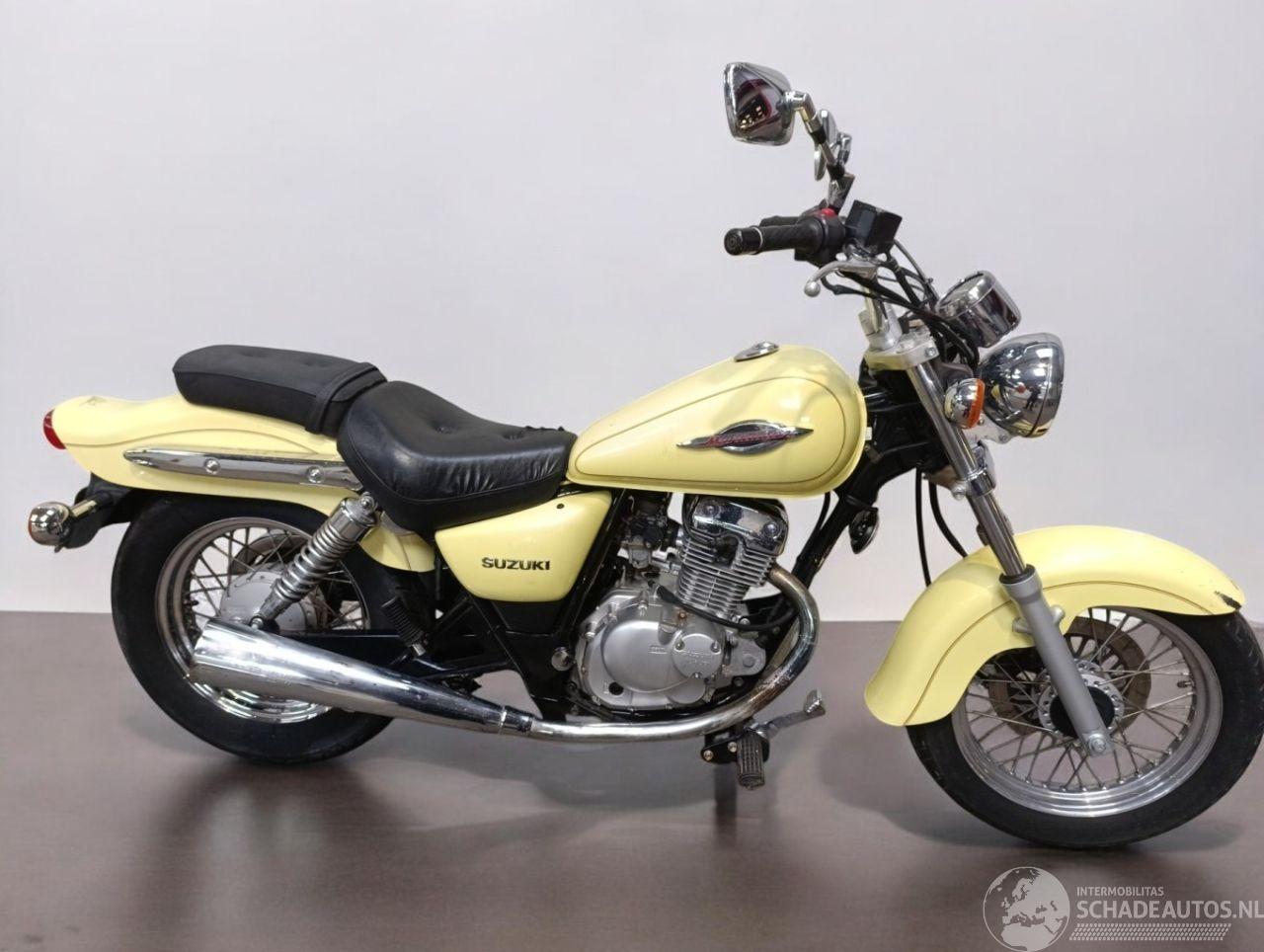 Suzuki Marauder 125 