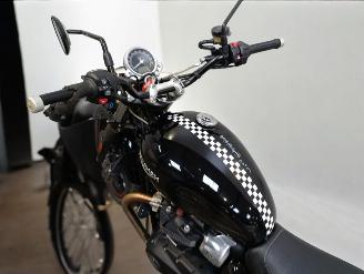 Triumph  STREET TWIN picture 12